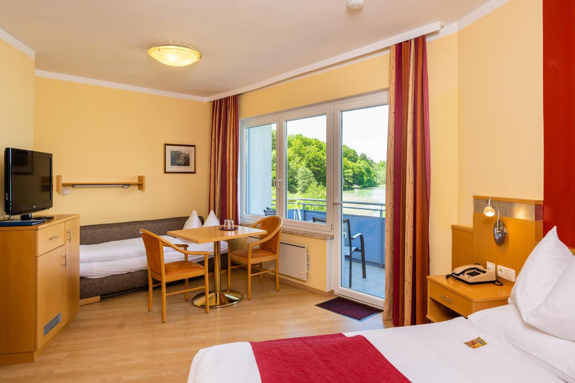 Strandhotel Schabus Velden am Wörthersee Cameră foto