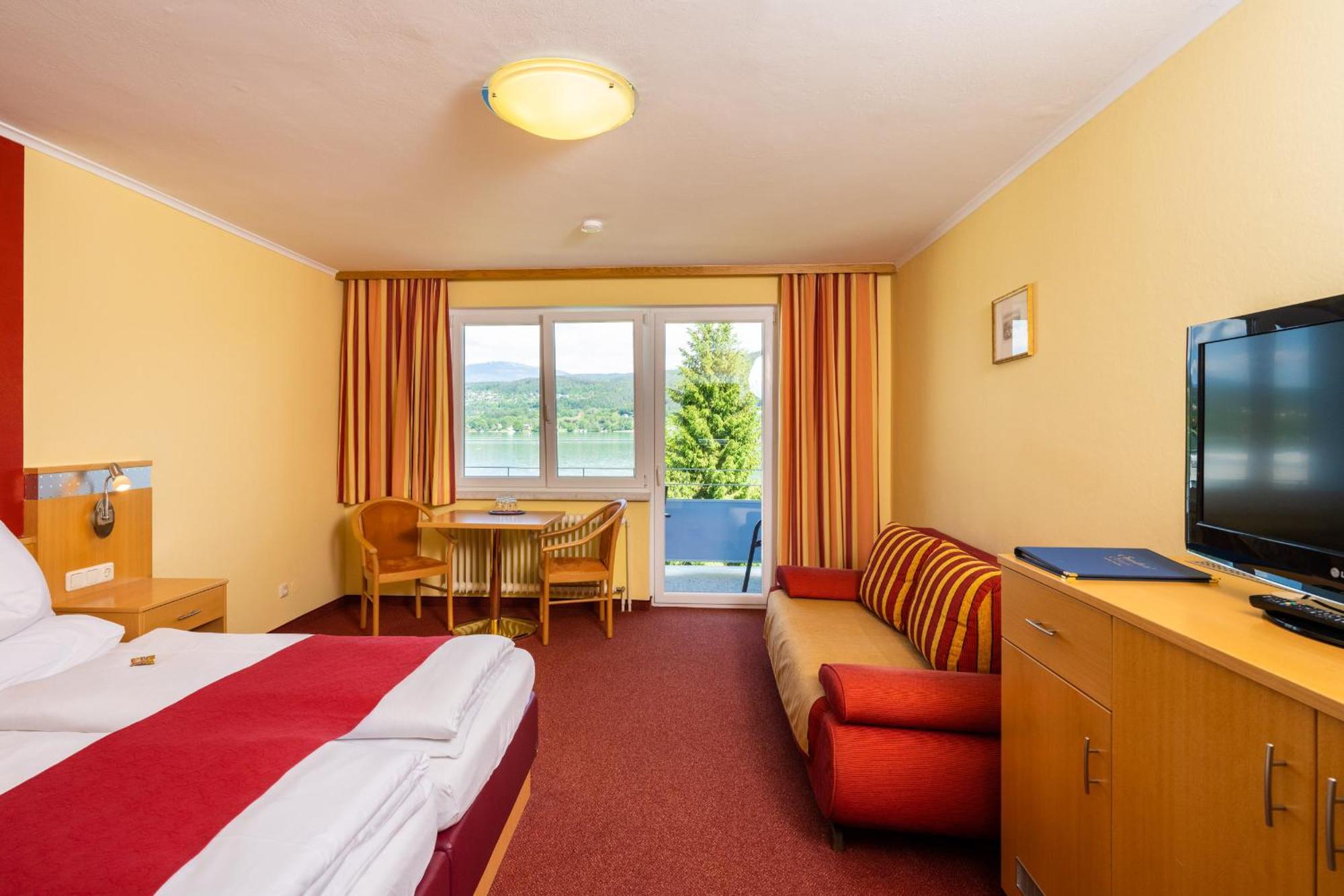 Strandhotel Schabus Velden am Wörthersee Cameră foto